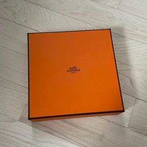 Hermes box